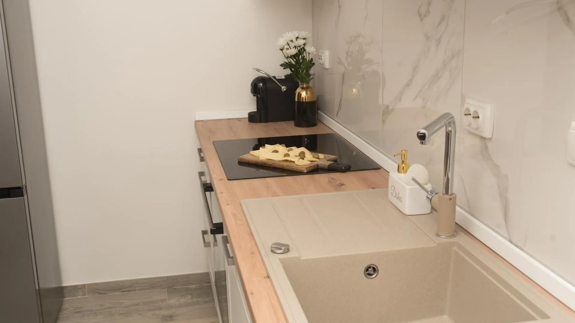 City Life Rijeka Apartment